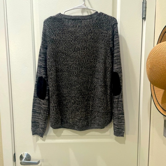 NEW…LETY & ME Ariana Knit Sweater from StitchFix - Picture 4 of 5